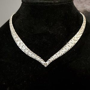 *VINTAGE* FAS 925  ITALY 9.5mm Wide V-Shaped Mesh Necklace - MINT